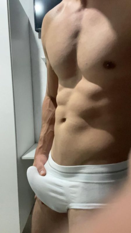 Rodrigo Tavares 10