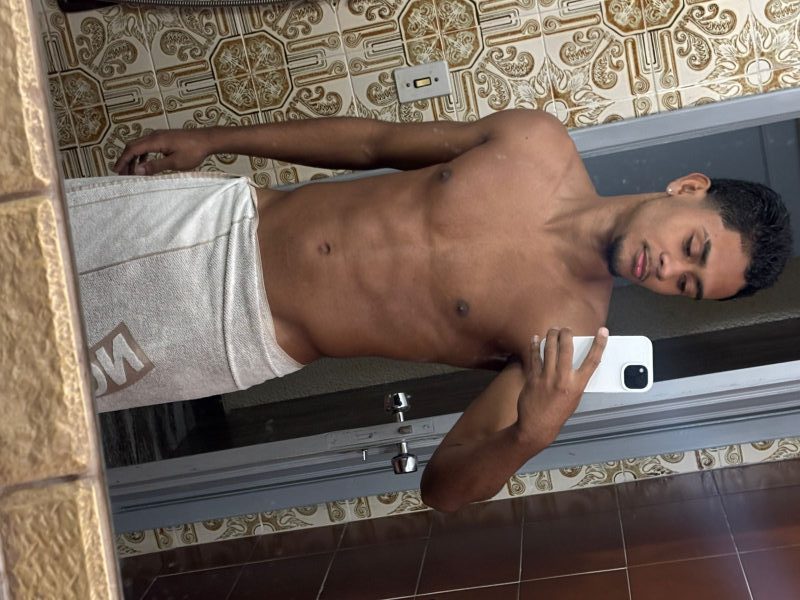 Pretinho Door