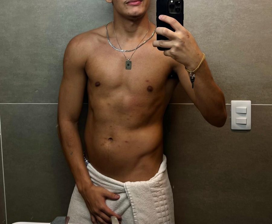 Roger Castro 4