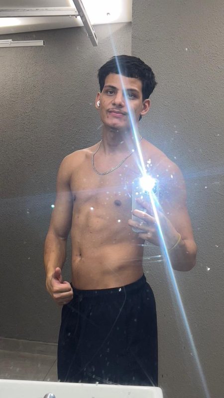 Roger Castro 6