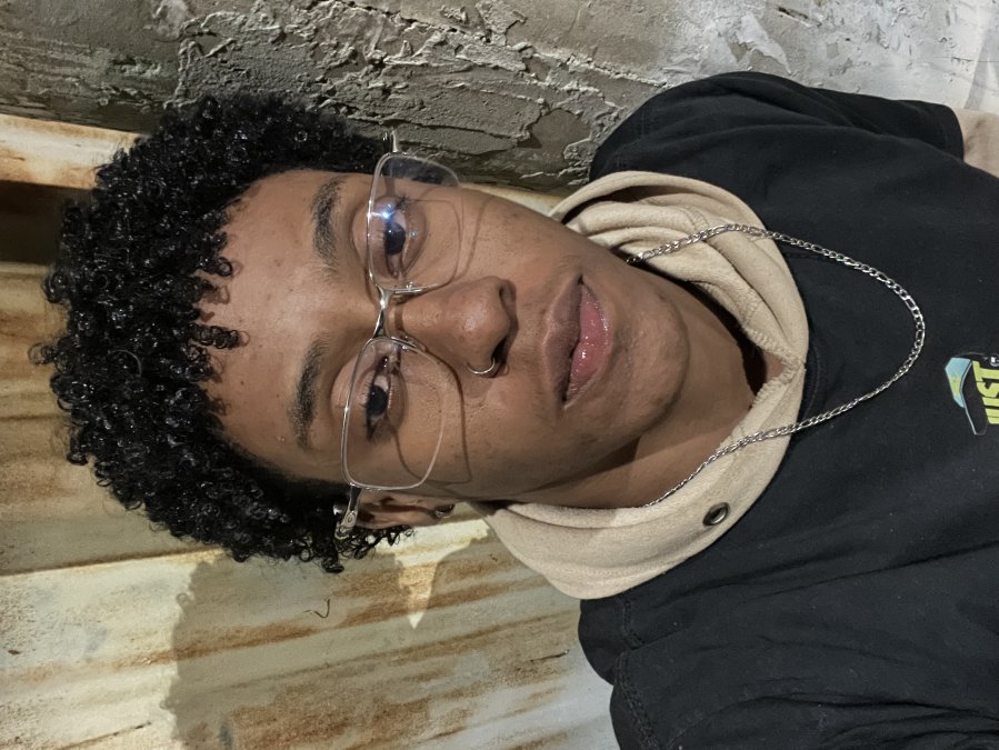 Carlos Eduardoo - Homem Trans