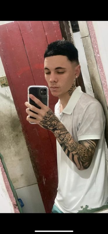 Jonathan Branquinho 15