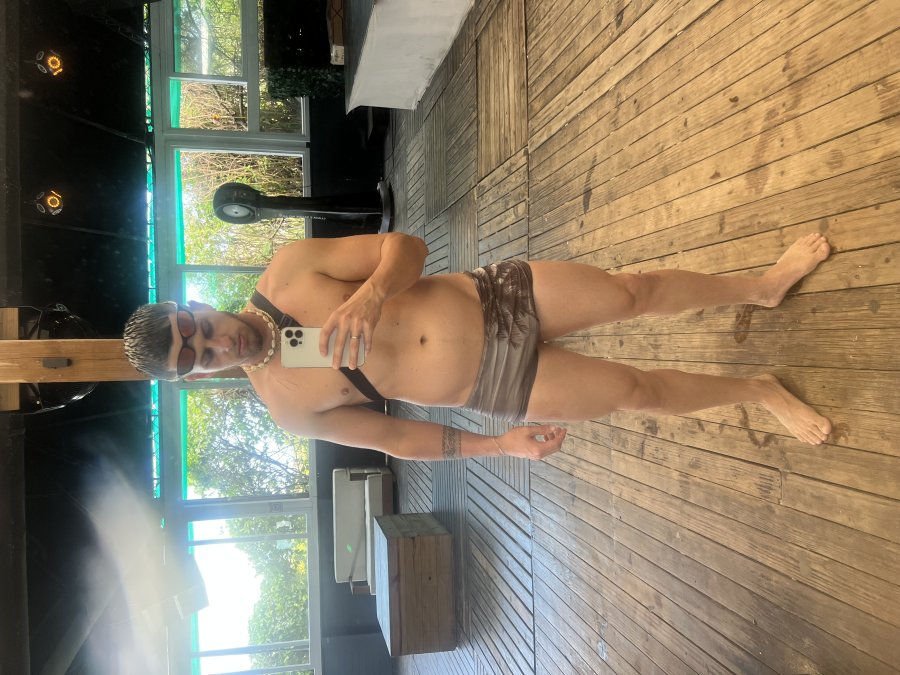 Branquinho Gostoso 2