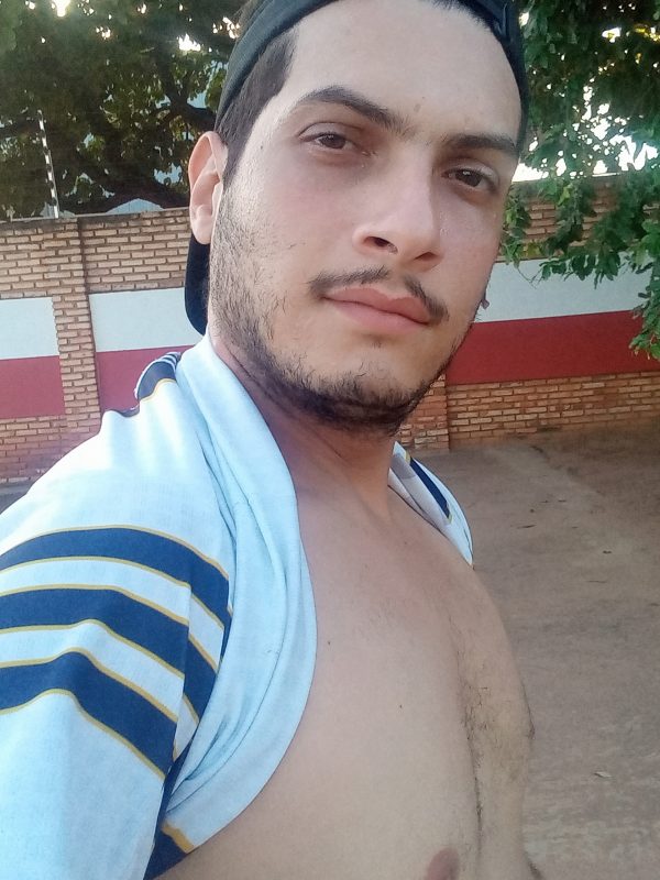 Garoto Parrudo 8